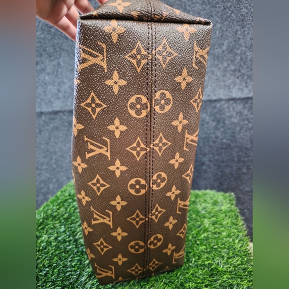 LV Monogram Canvas Graceful PM shoulder bag with a Pivoine. - Picture 10 of 10